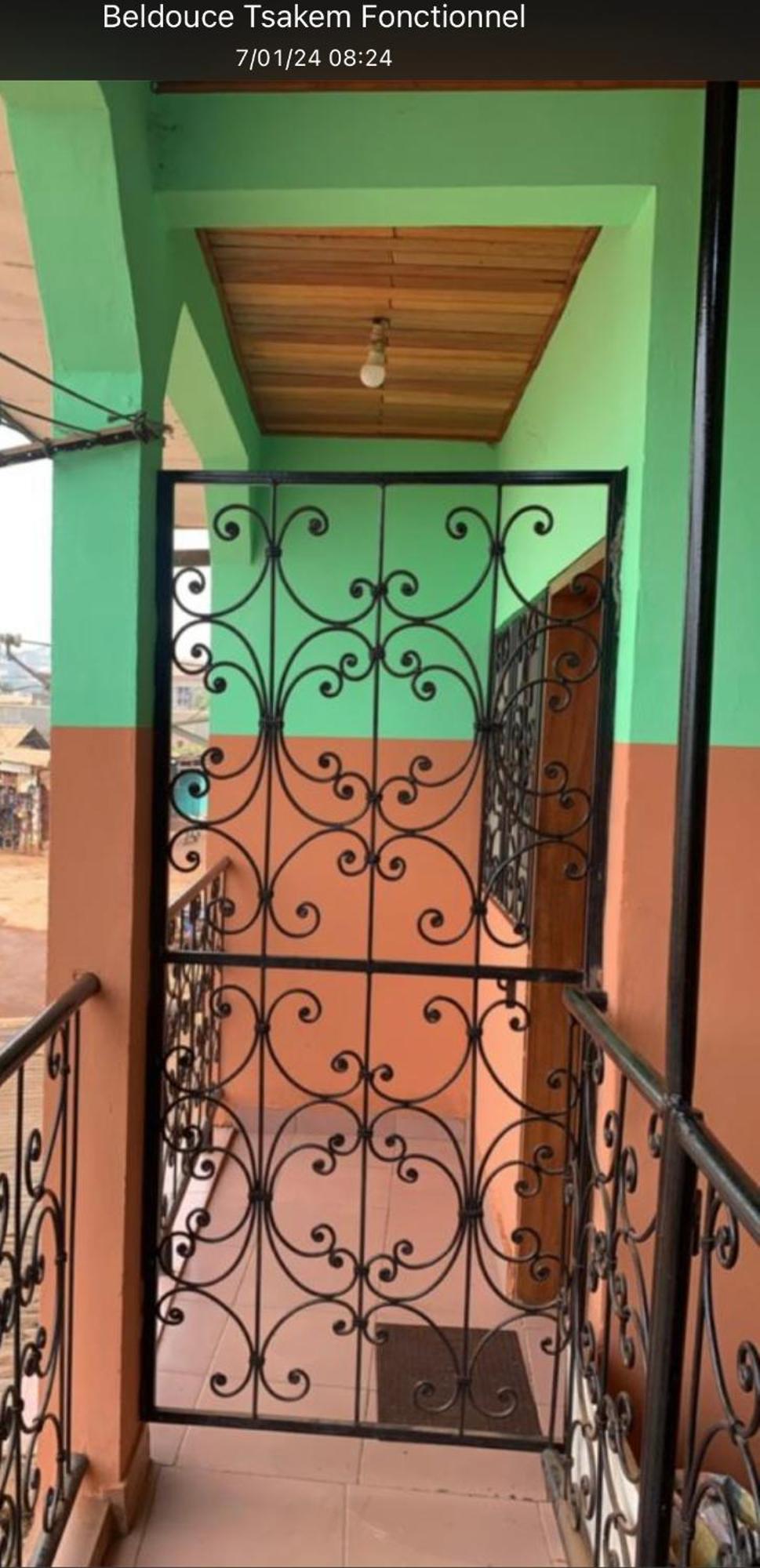 Studio Meublee 1 Chambre Etoug Ebe Yaounde Ngoại thất bức ảnh
